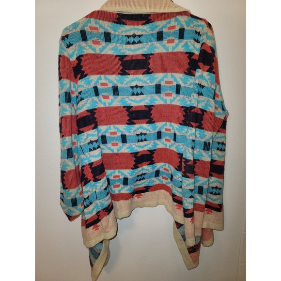 Large, Aztec, Sweater - Picture 2 of 2